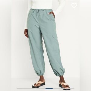 Old navy Mid rise cargo performance pants